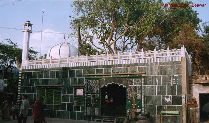 Masjid (Chawani)